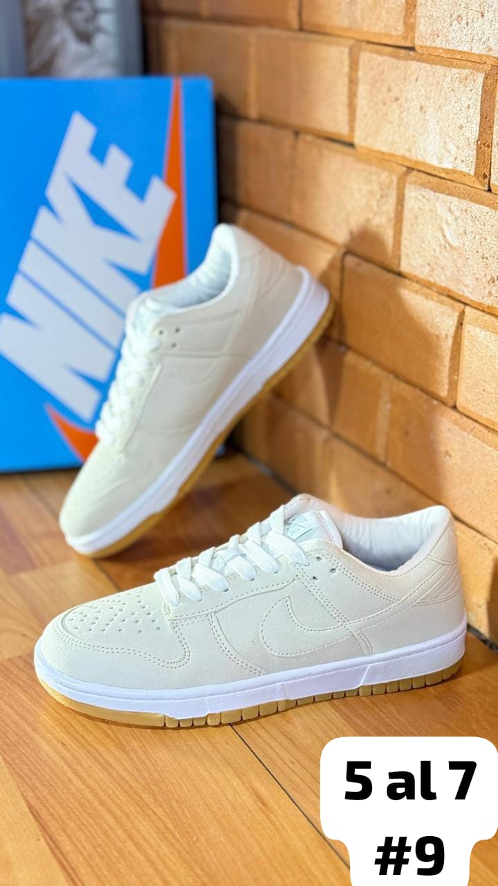 NIKE DUNK EDICION ESPECIAL