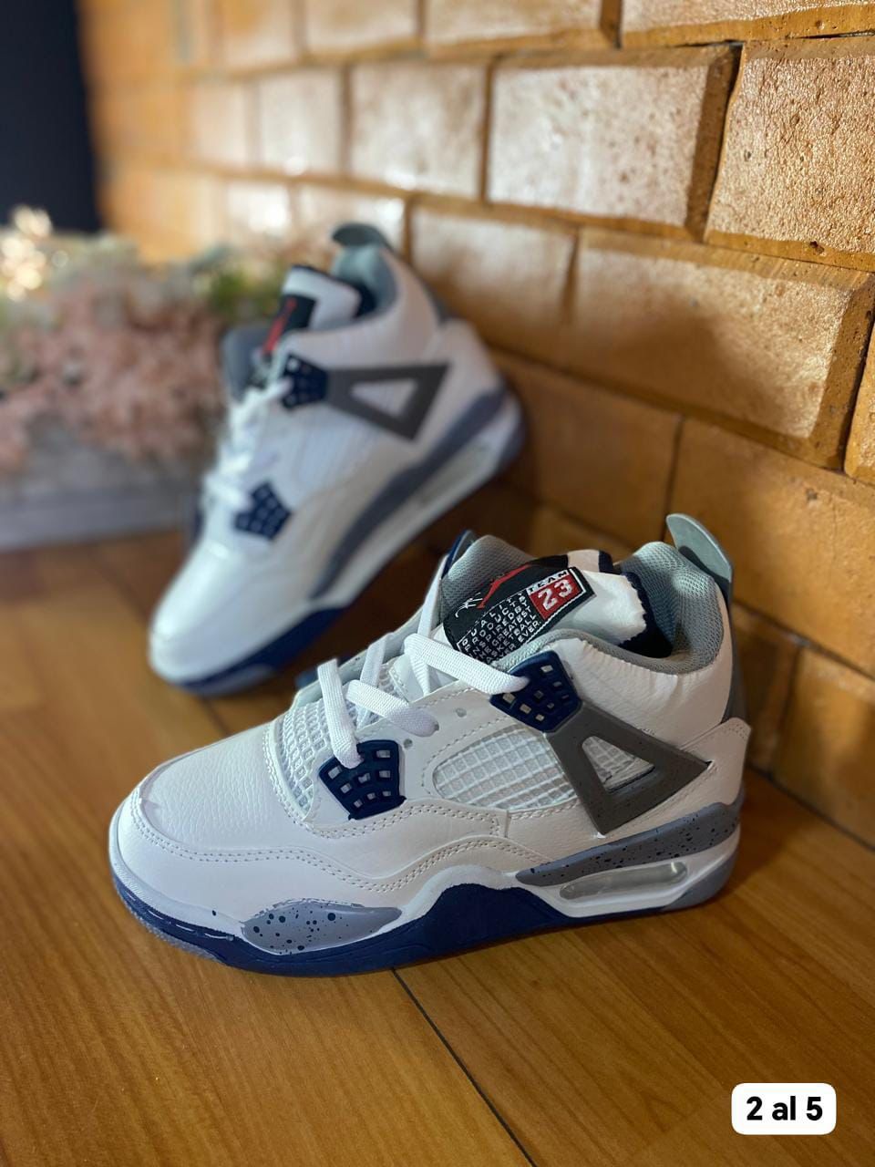 JORDAN RETRO 4