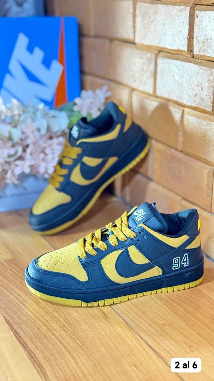 NIKE DUNK EDICION ESPECIAL