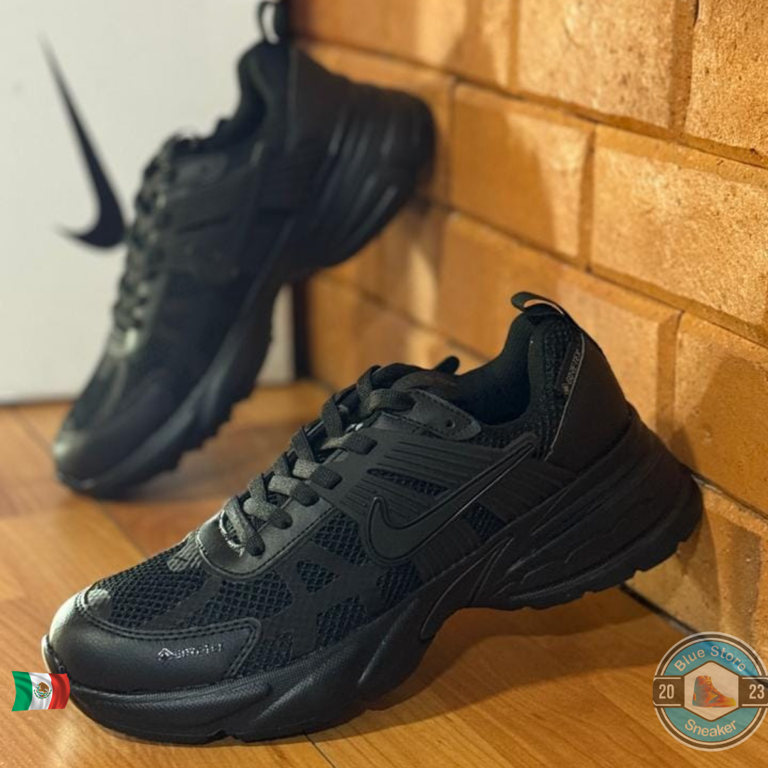NIKE GORO TEX
